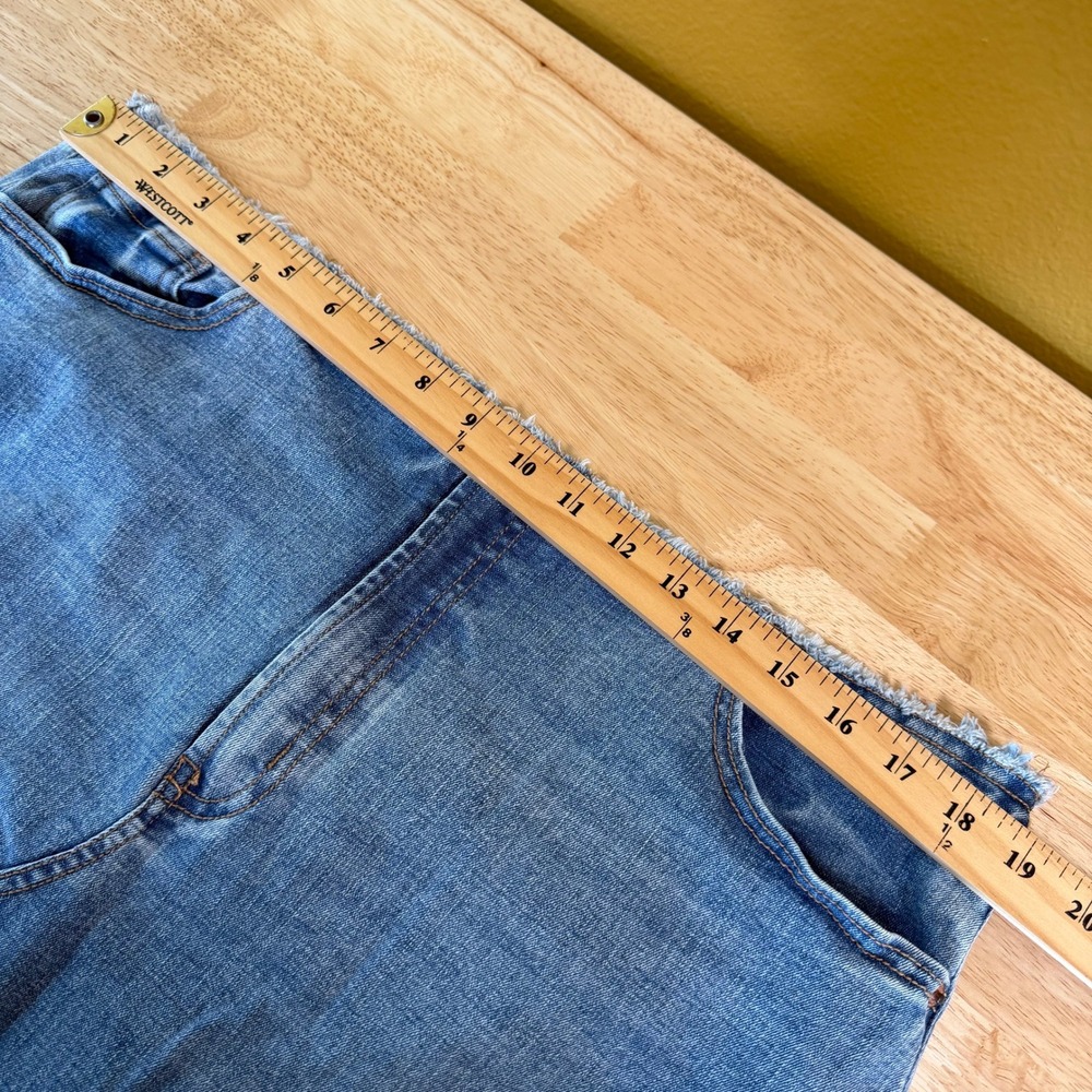 Y2K Juicy Couture Denim Midi Skirt Size 14 Heart Rhinestone Pockets Raw Hem Blue - Picture 7 of 9